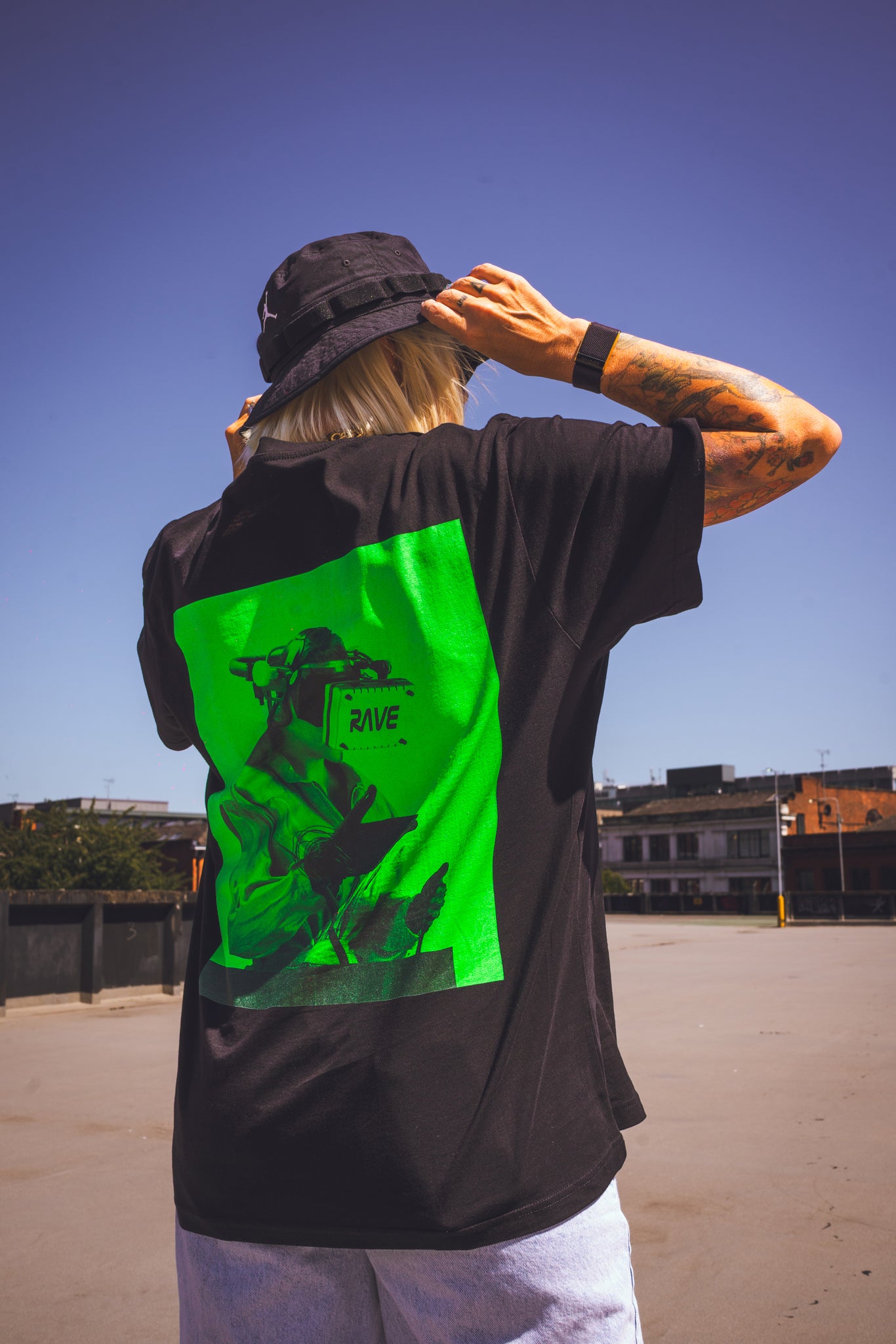 FWDR TSHIRT - NASA RAVE